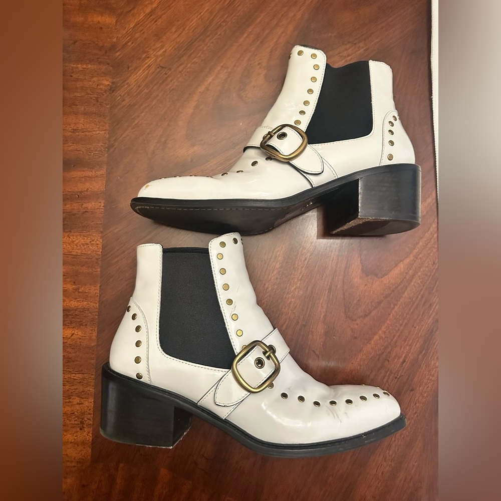 Coach Nora Chelsea Bootie with Studs white spazzolato Leather